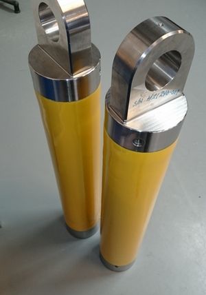 Hydraulic cylinders and accumulators